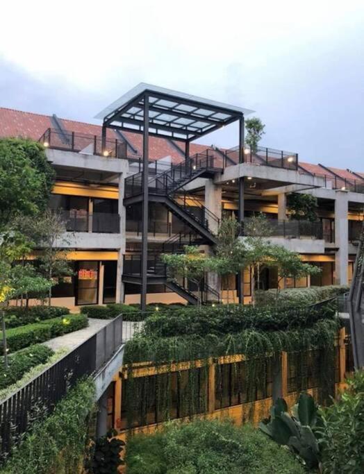 Tamarind Suite Cyberjaya 2-10Pax Duplex Экстерьер фото