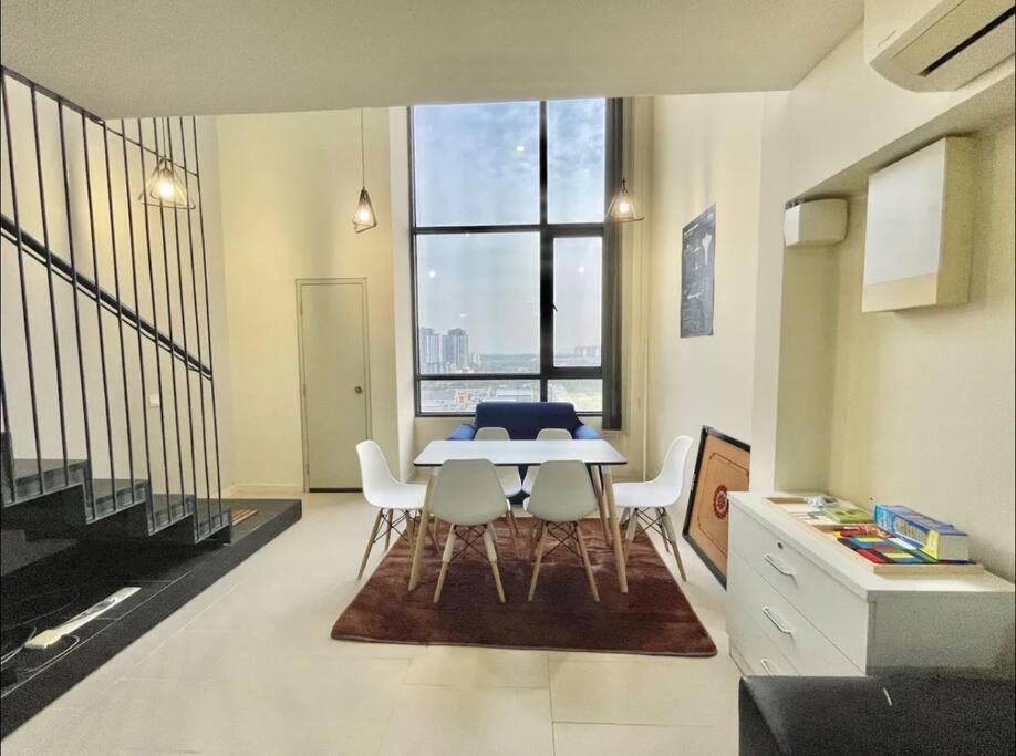 Tamarind Suite Cyberjaya 2-10Pax Duplex Экстерьер фото