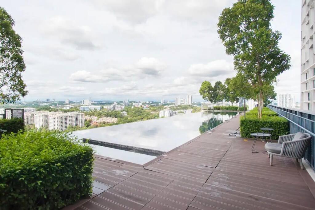 Tamarind Suite Cyberjaya 2-10Pax Duplex Экстерьер фото